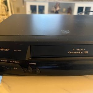 Quasar VCR VHS Transfer, USB Adapter, HDMI Converter, RCA, HDMI Cables (Renewed)